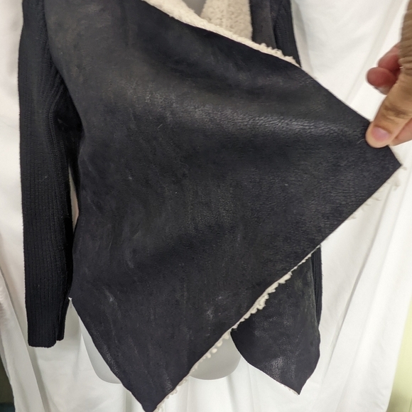 Skies are Blue Faux Suede and Sherpa Drape Front Jacket Sz S - Picture 7 of 11